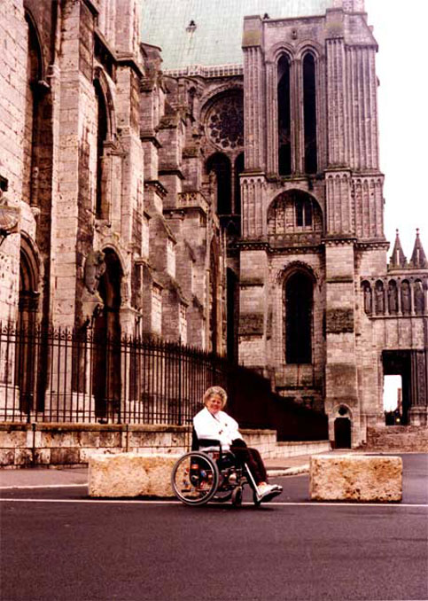 Disabled Travelers Guide: Chartes